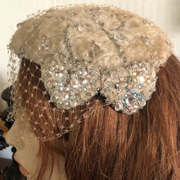 Vintage Winter White Embellished Fur Caplet Hat main image 4